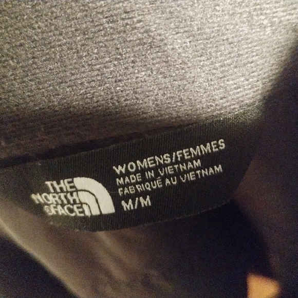 The North Face Dryvent Jacket, RN 61661 CA 30516 Size Medium /Hood - Picture 2 of 5